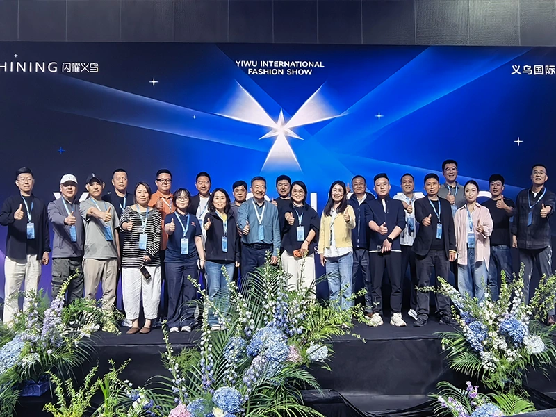 27-29 aprilie Bijuterii Kunyu debutează la expoziția internațională a fabricii de modă de la Yiwu 2026, stand independent câștigă favoarea cumpărătorilor globali 27-29 aprilie Bijuterii Kunyu debutează la expoziția internațională a fabricii de modă de la Yiwu 2026, stand independent câștigă favoarea cumpărătorilor globali